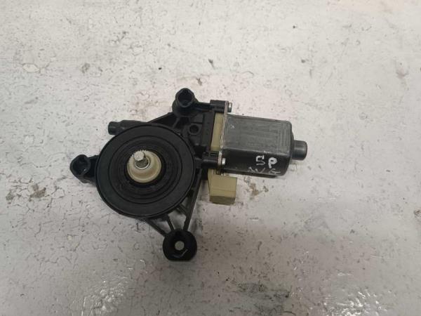MOTEUR LEVE VITRE AVANT DROIT VW - Vue 3